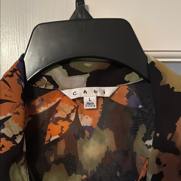 CAbi Graphic Blouse with Notched Collar and 3/4 Cuffed Sleeves - Picture 2 of 6